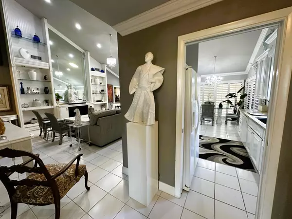 Jupiter, FL 33477,150 Cape Pointe CIR