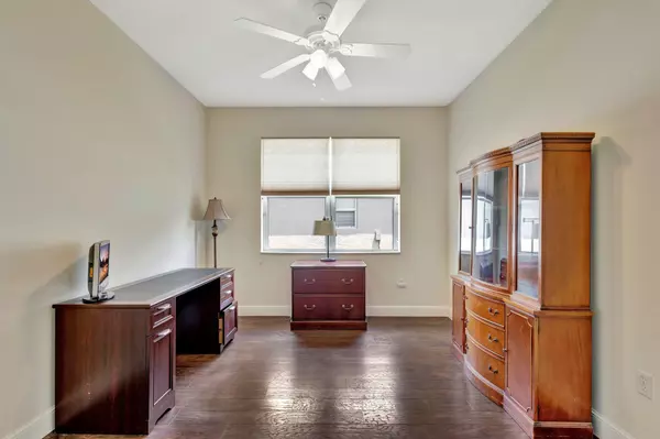 Port Saint Lucie, FL 34986,455 SW Talquin LN