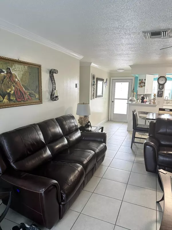 West Palm Beach, FL 33415,2847 W Ashley DR H