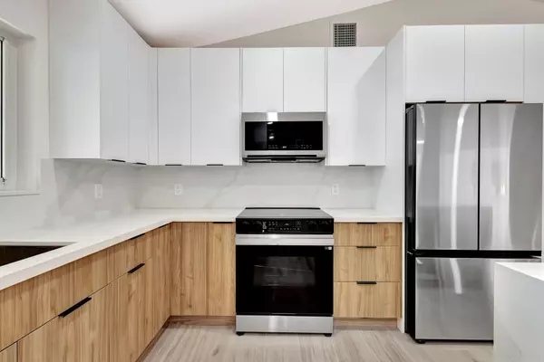 Boynton Beach, FL 33435,2410 SW 1st ST