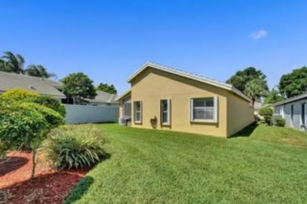 Greenacres, FL 33413,165 Harbor CIR