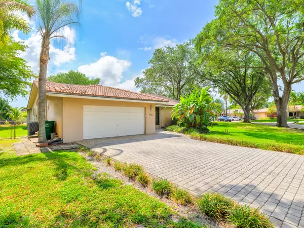 Coral Springs, FL 33071,215 NW 86th TER