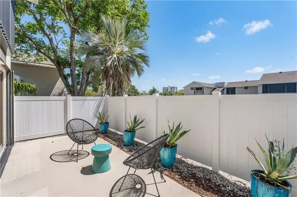 Hutchinson Island, FL 34949,3215 S Lakeview CIR 12104