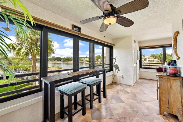 Juno Beach, FL 33408,533 Oak Harbour DR 533