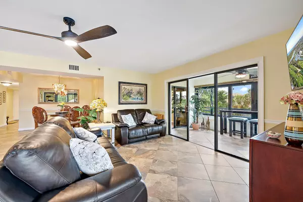 Juno Beach, FL 33408,533 Oak Harbour DR 533
