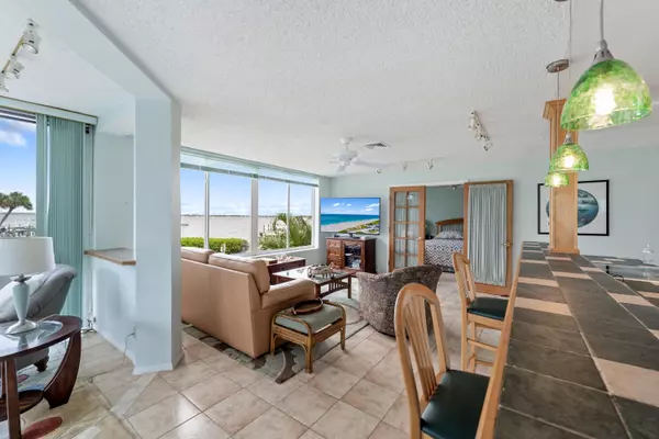 Stuart, FL 34996,2370 NE Ocean BLVD C201