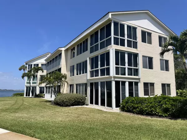 2370 NE Ocean BLVD C201, Stuart, FL 34996