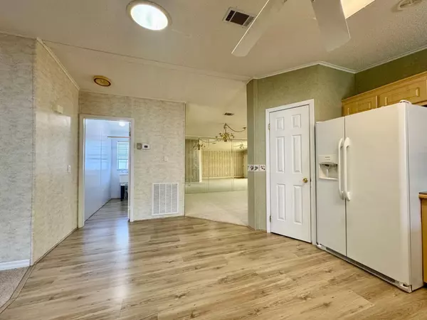 Port Saint Lucie, FL 34952,8395 Delphinium CT