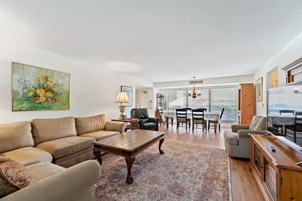 Jupiter, FL 33469,22 SE Turtle Creek DR B