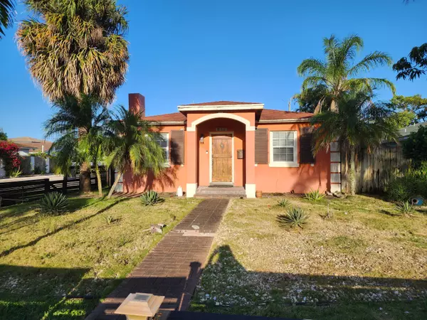 832 N D ST, Lake Worth Beach, FL 33460