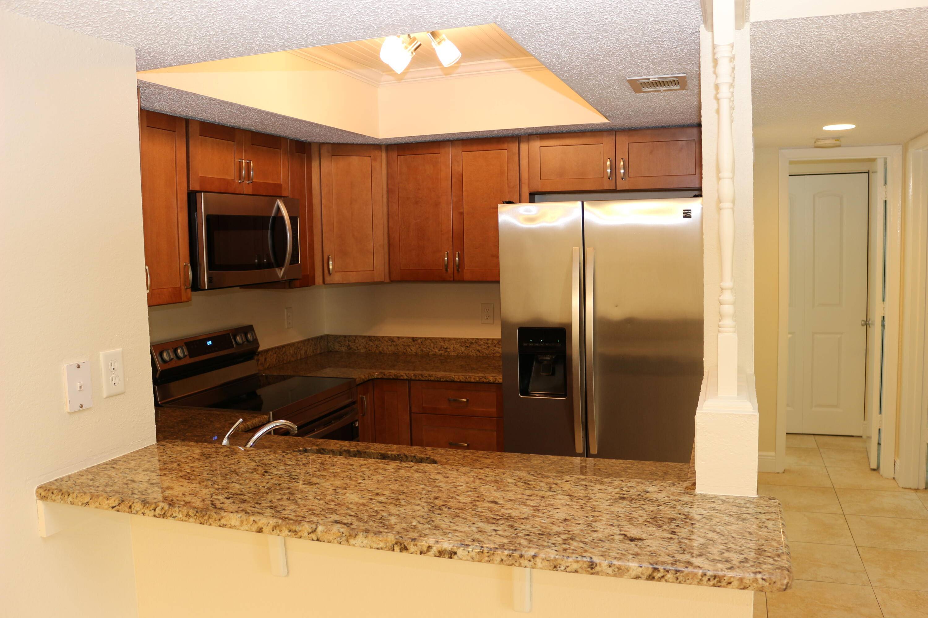 Port Saint Lucie, FL 34952,1526 SE Royal Green CIR L-108