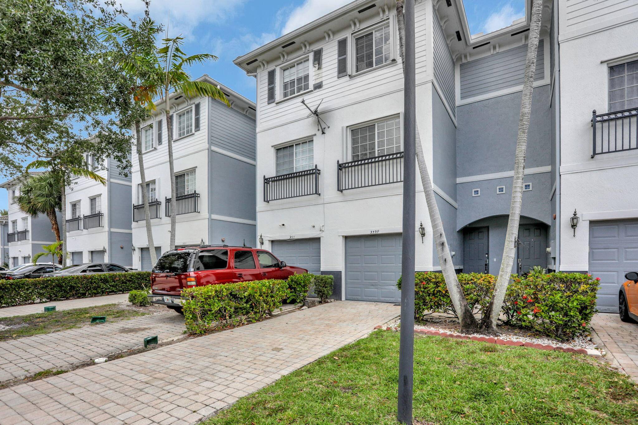 Lauderhill, FL 33311,3599 NW 14th CT