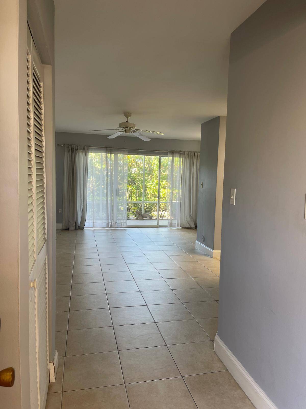 West Palm Beach, FL 33409,14102 Glenmoor DR