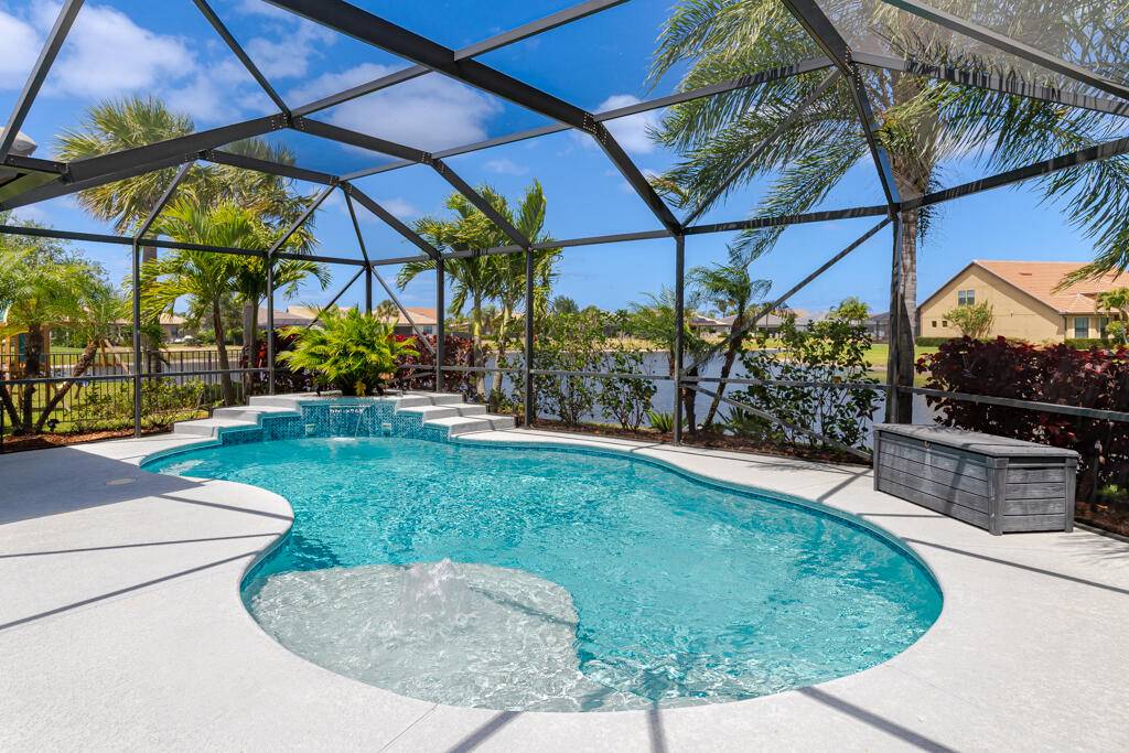 348 SE Courances DR, Port Saint Lucie, FL 34984