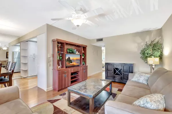 Boca Raton, FL 33434,3017 Lincoln A 3017