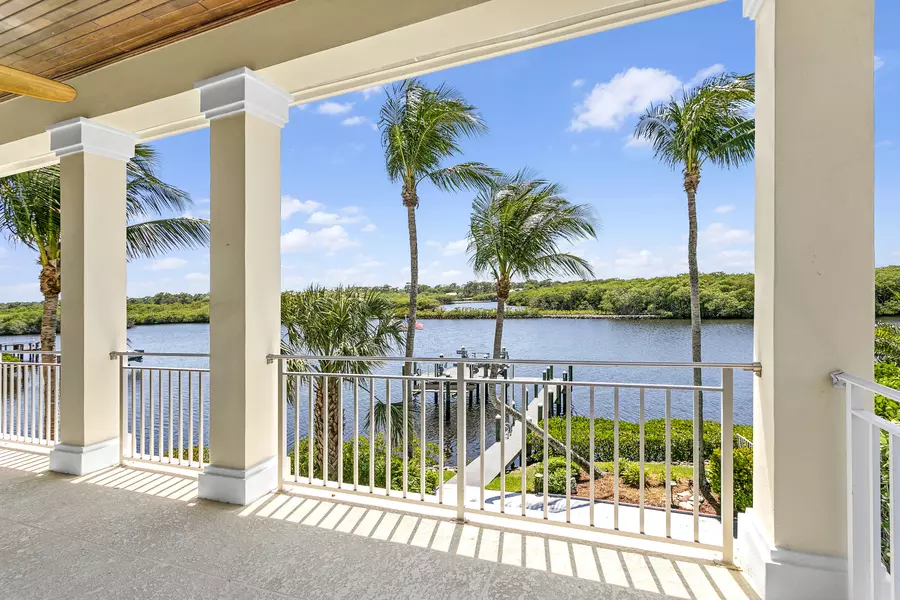 8566 SE North Passage WAY, Tequesta, FL 33469