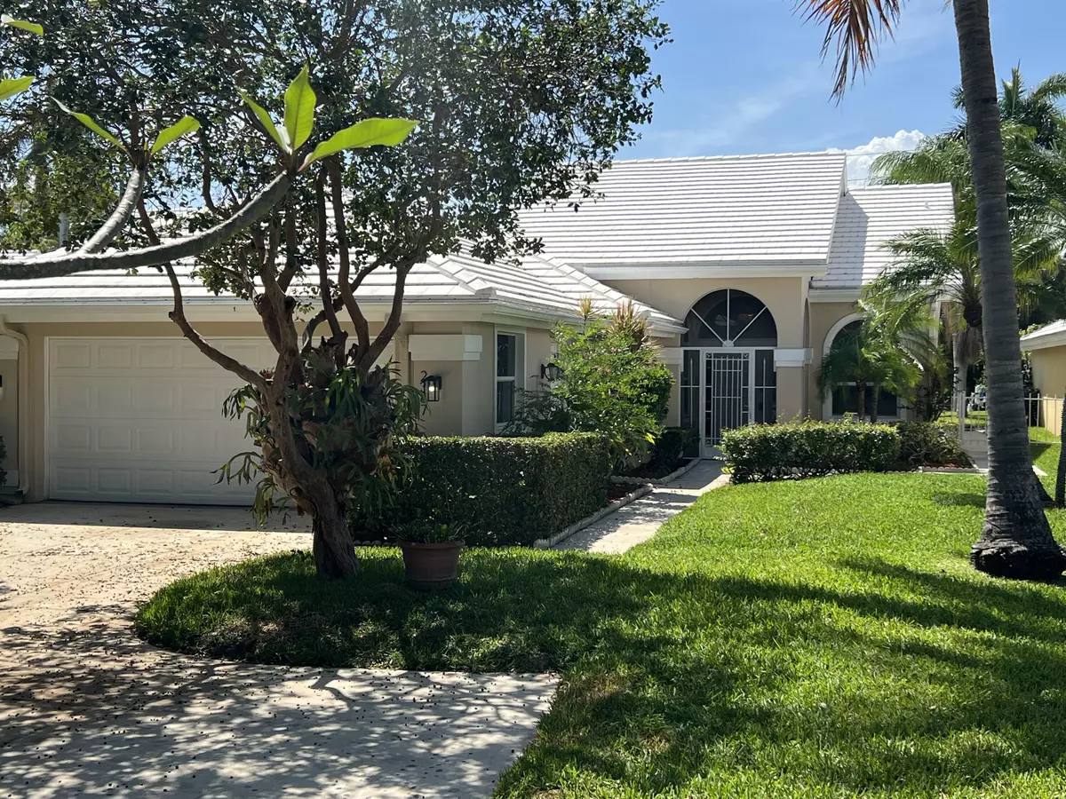 West Palm Beach, FL 33409,2387 Oak Tree LN