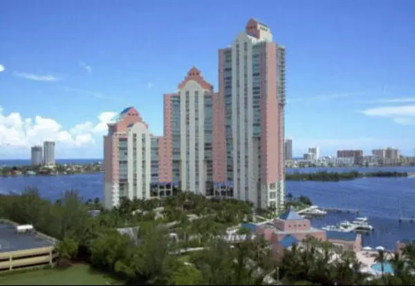 Aventura, FL 33180,3370 NE Hidden Bay DR 2610