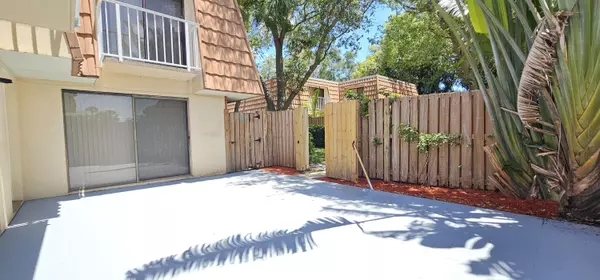 West Palm Beach, FL 33409,539 Green Springs PL