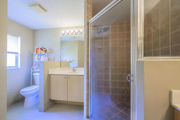 Riviera Beach, FL 33418,6081 Seminole Gardens CIR