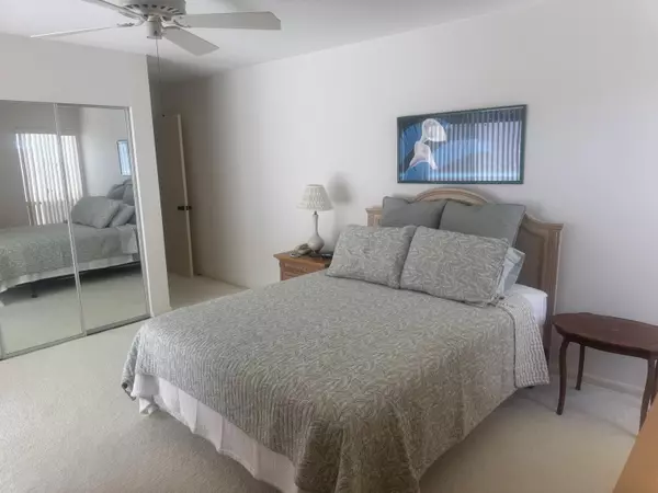 Jupiter, FL 33477,17020 Bay ST