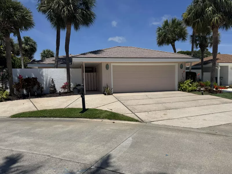 17020 Bay ST, Jupiter, FL 33477
