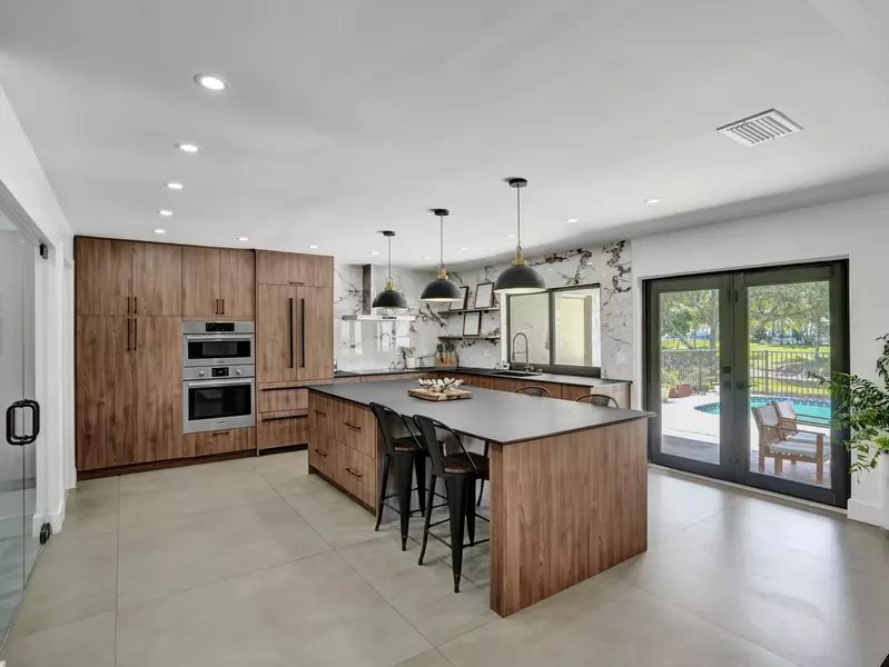 2708 NW 26th CIR, Boca Raton, FL 33431