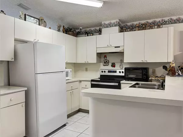 Miami, FL 33177,13824 SW 156th ST