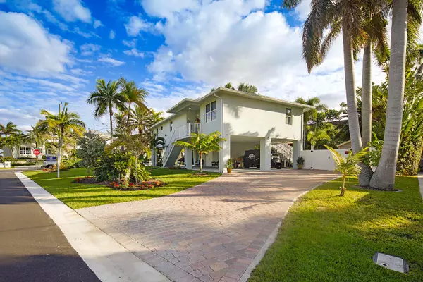 Boynton Beach, FL 33435,2510 Lake Drive N