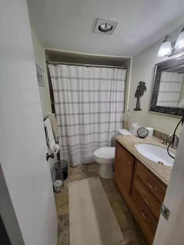 Boynton Beach, FL 33435,2016 S S Federal Hwy 107 HWY 107