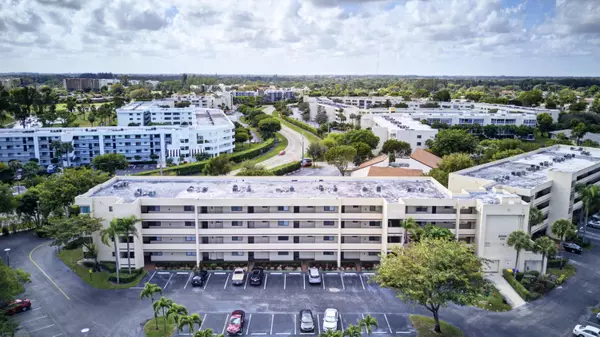 3154 Via Poinciana 114, Lake Worth, FL 33467