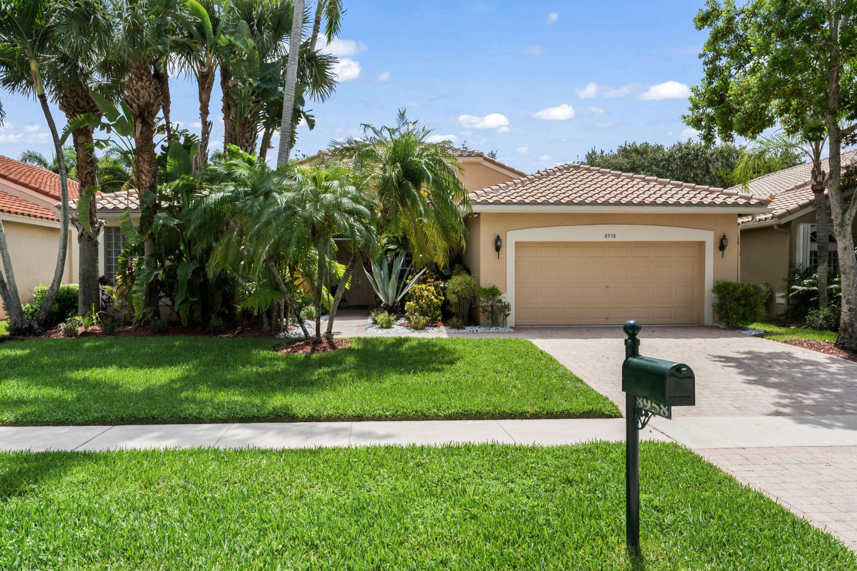 8958 Terni LN, Boynton Beach, FL 33472