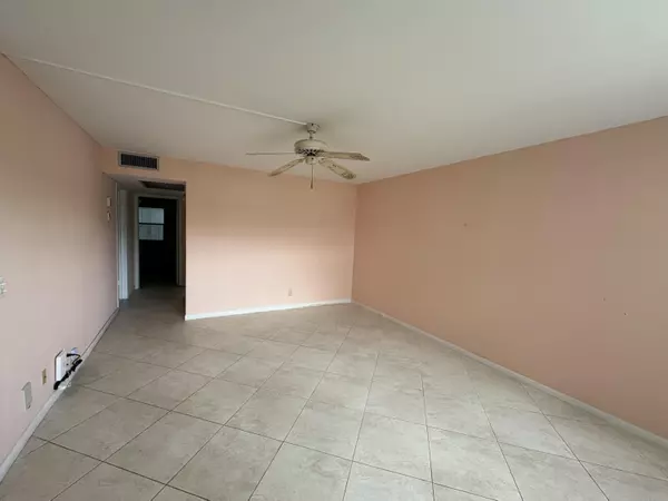 Boca Raton, FL 33434,1006 Guildford A