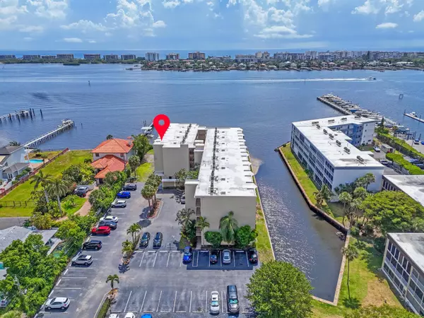 896 N Federal HWY 121, Lantana, FL 33462