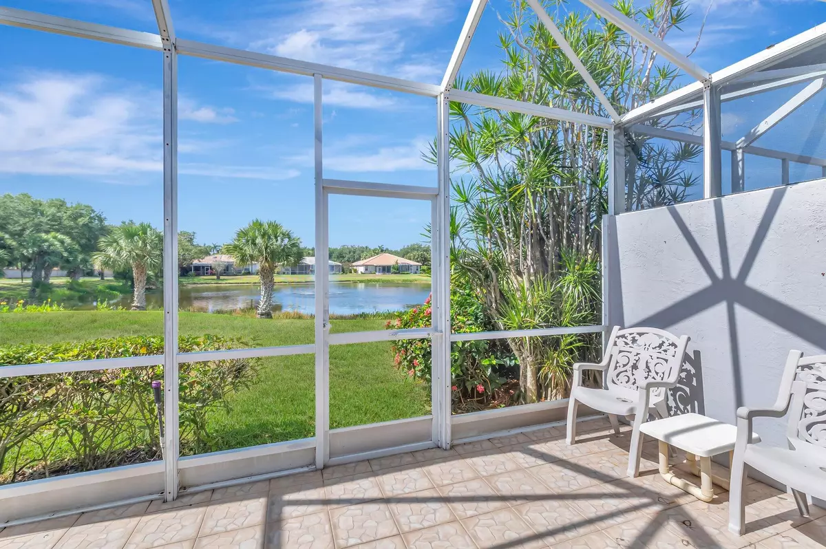 Boynton Beach, FL 33437,9564 N Crescent View DR