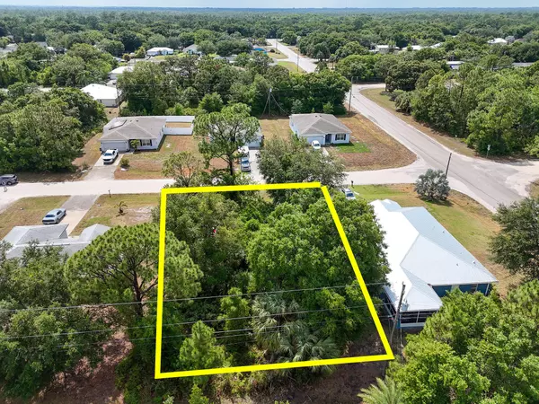 Vero Beach, FL 32967,7876 104th AVE