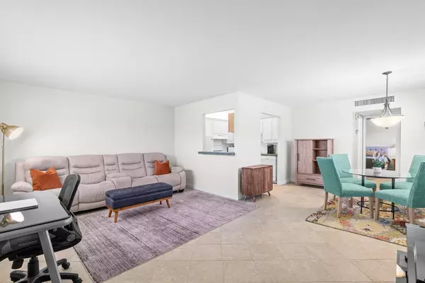 Delray Beach, FL 33446,266 Seville L