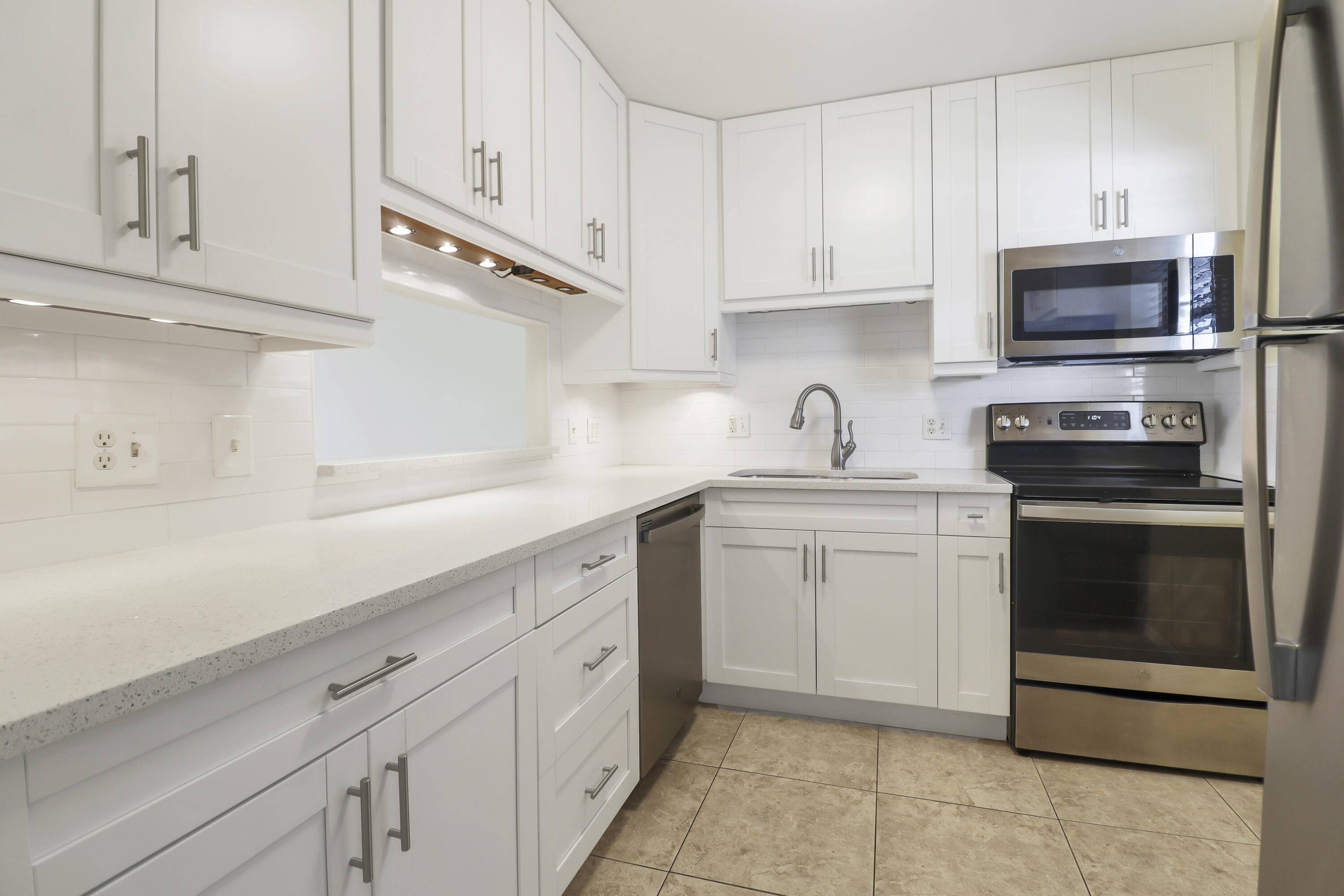 Royal Palm Beach, FL 33411,12016 S Greenway CIR 204