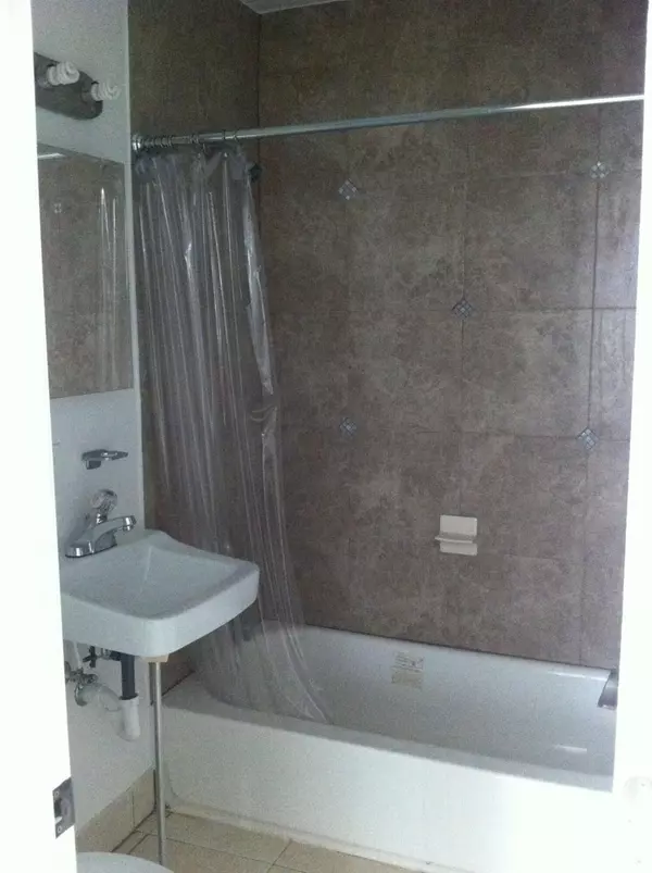 West Palm Beach, FL 33401,815 7th ST 1