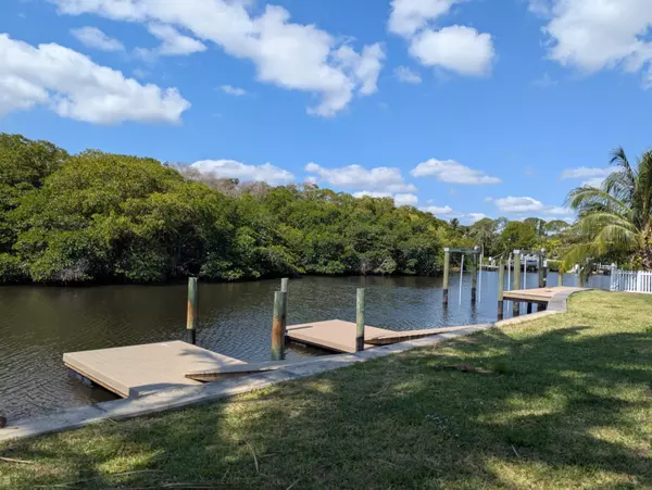 Jupiter, FL 33458,1114 Stillwater DR