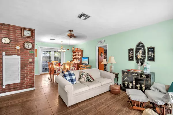 Pompano Beach, FL 33064,730 NE 23rd PL