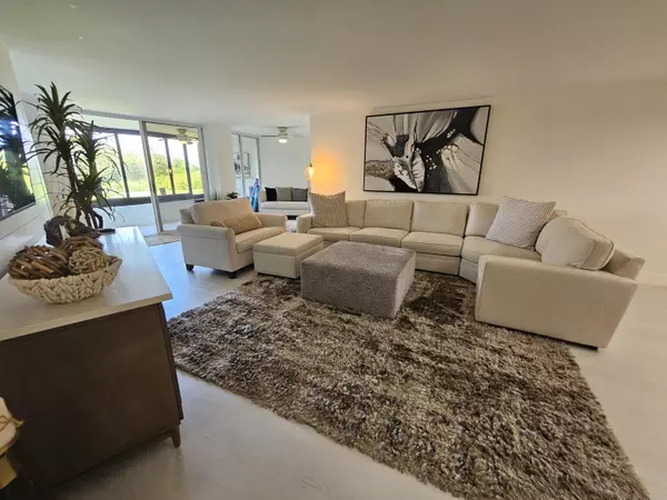 Stuart, FL 34996,1357 NE Ocean BLVD 104