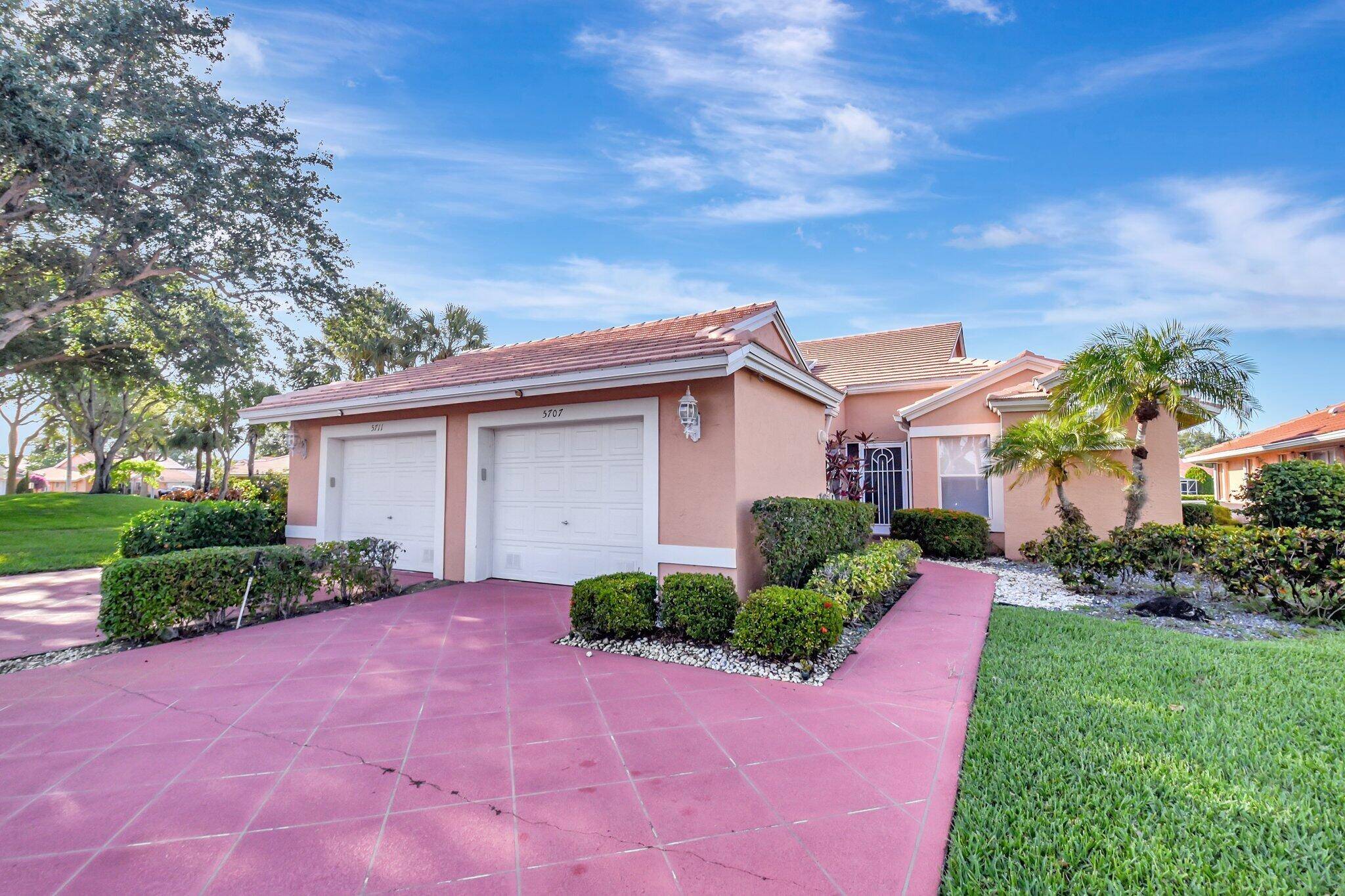 5707 Royal Lake CIR, Boynton Beach, FL 33437