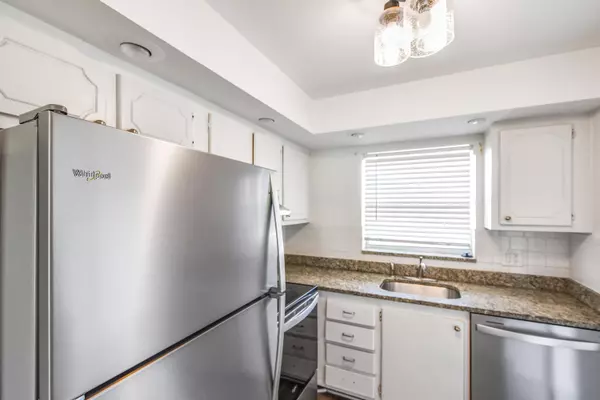 Boca Raton, FL 33428,9851 Sandalfoot BLVD 210