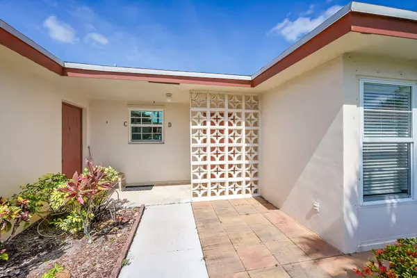 Delray Beach, FL 33445,4585 NW 3rd ST D