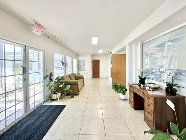 West Palm Beach, FL 33407,3600 Broadway AVE Suites 7 & 8