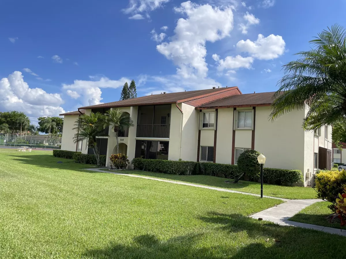 West Palm Beach, FL 33417,4759 Sable Pine CIR B1