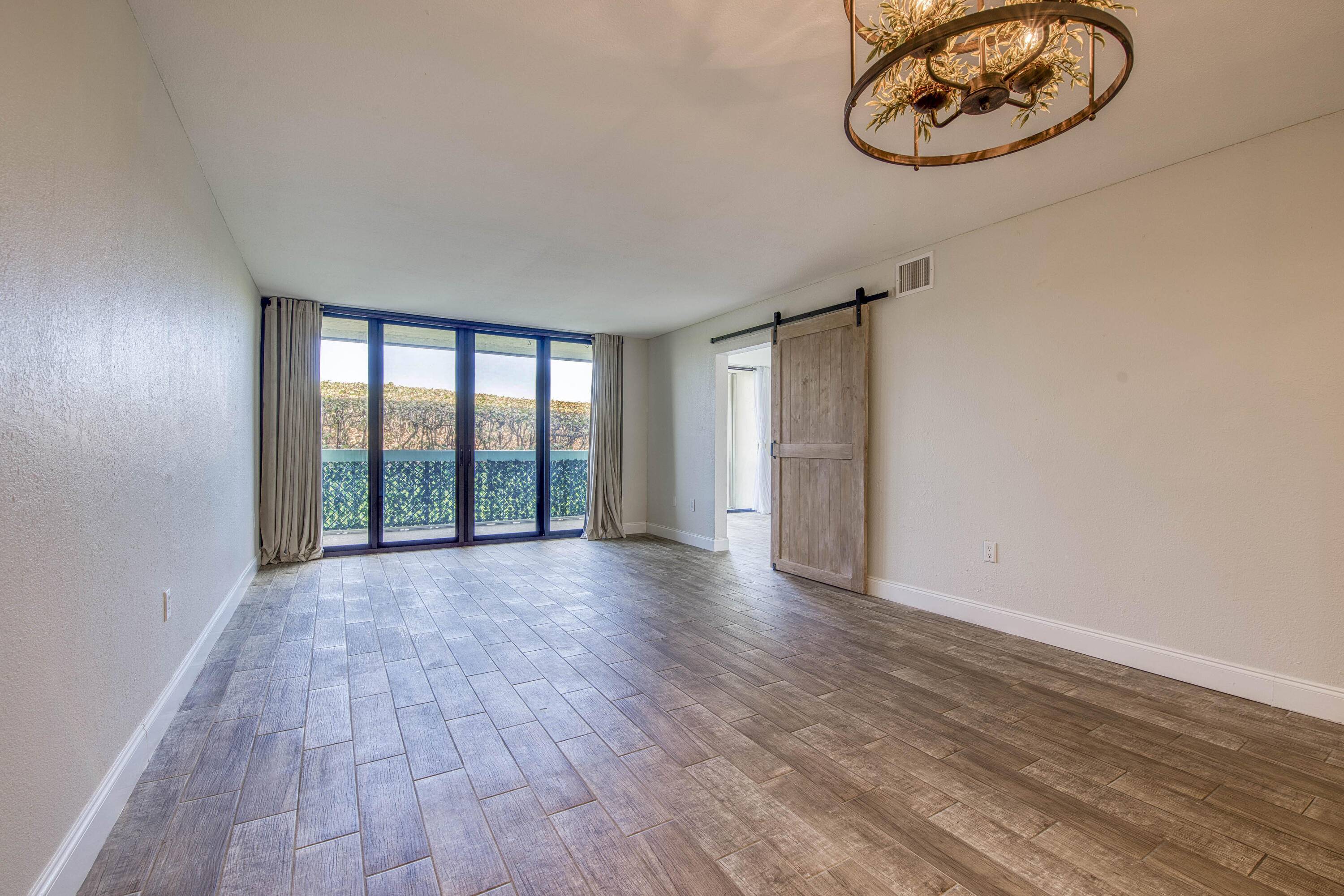 Jensen Beach, FL 34957,9940 S Ocean DR G5