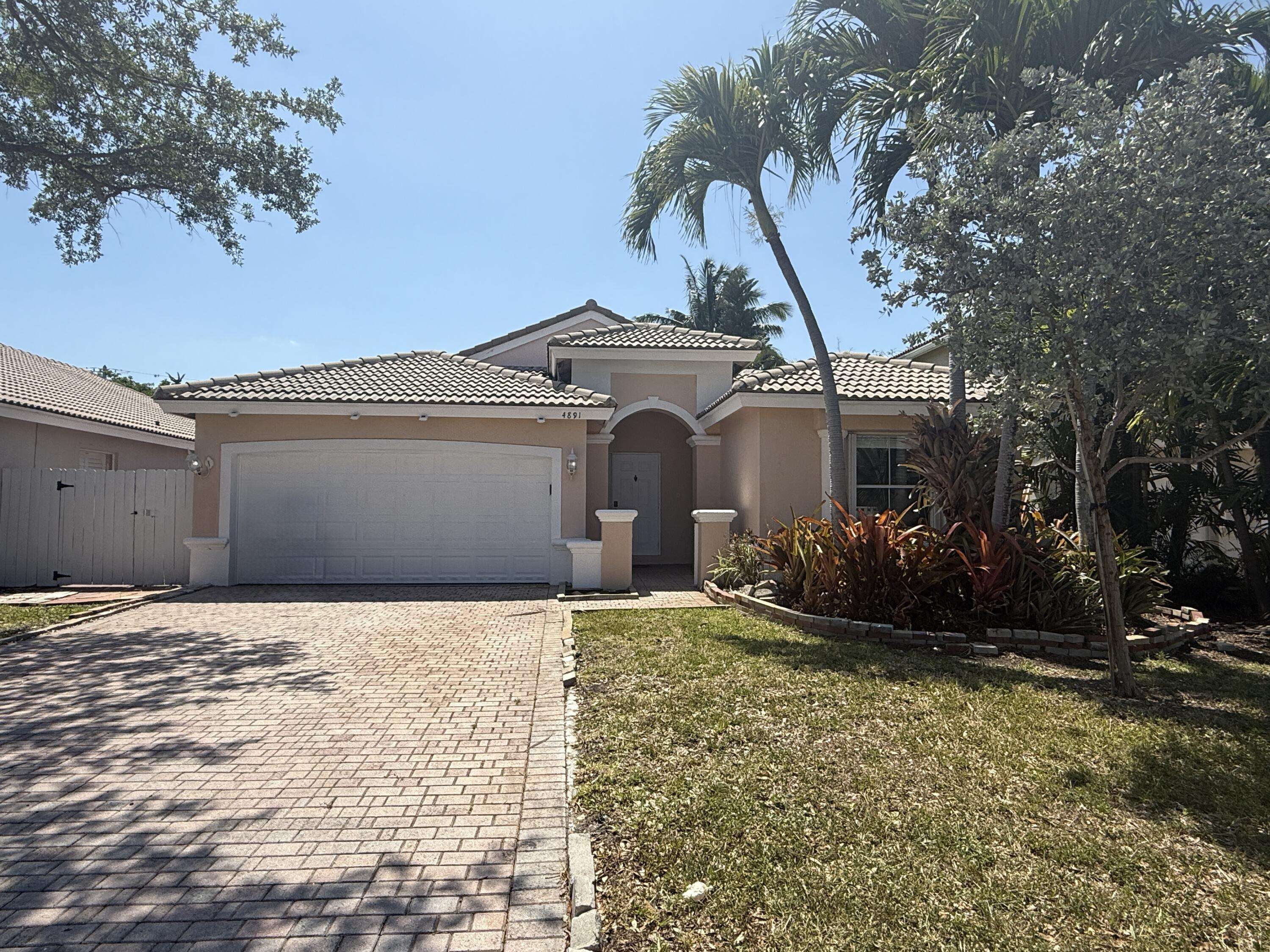 4891 SW 34th TER, Hollywood, FL 33312