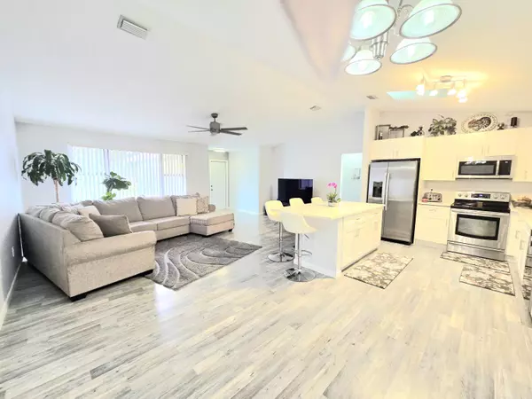 Port Saint Lucie, FL 34983,749 SE Atlantus AVE